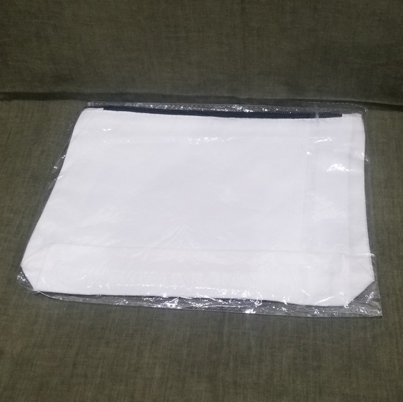 Christmas Cosmetic Travel Bag - Picture 8 of 9